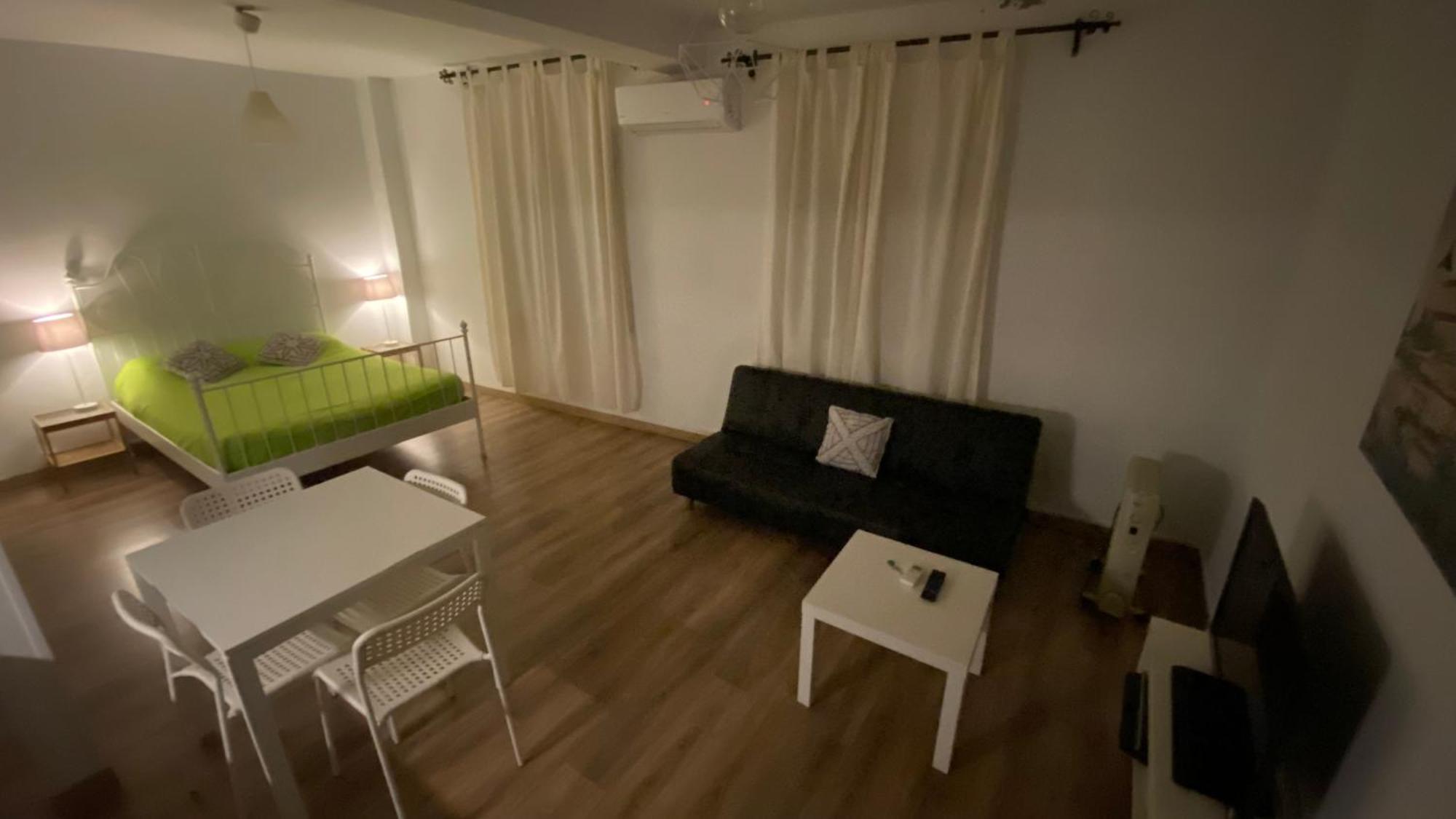 Alojamiento En El Centro De Toledo Apartment Luaran gambar